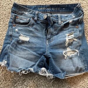 American Eagle Women's Distressed Super Stretch Jean Shorts Mid-Rise 0 Small NEW